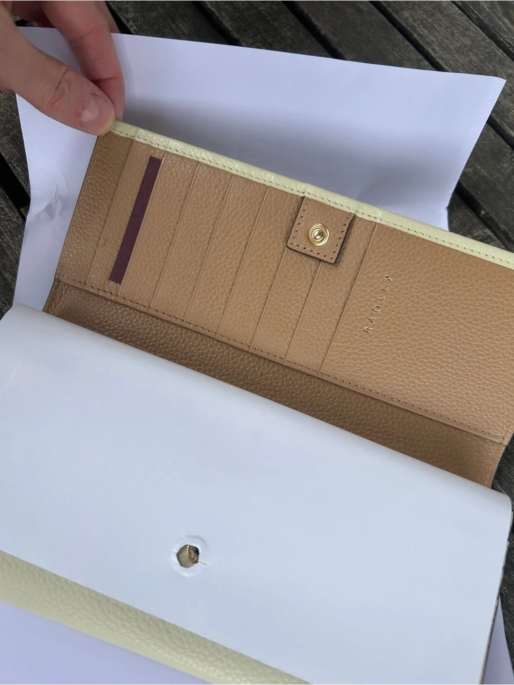 RADLEY LONDON Cream Leather Long Wallet